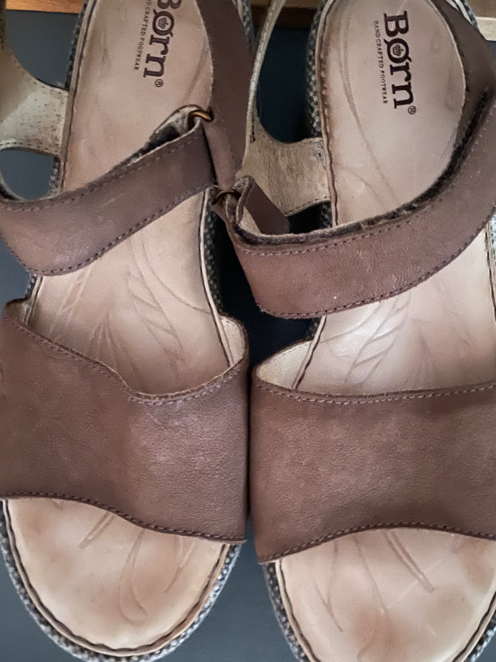 Born Lucee Brown Nubuck Leather Platform Wedge Sandals Hook & Loop 9M - Picture 14 of 16